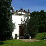 Bed & Breakfast Relais Gozzi 2*