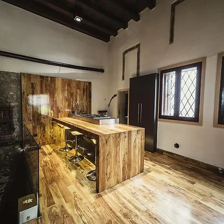 Relais Gozzi Nocleg ze śniadaniem 2*
