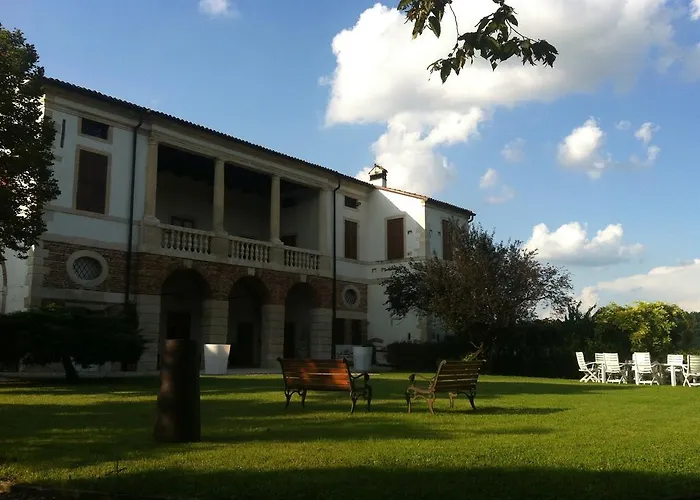 Relais Gozzi B&B 아르쿠그나노