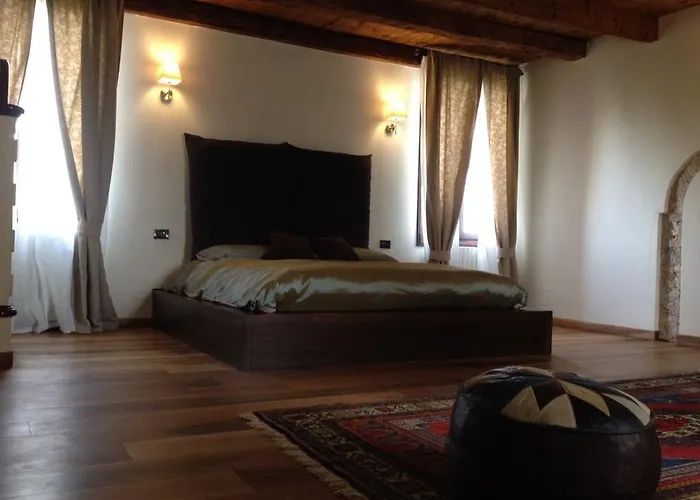 Relais Gozzi 아르쿠그나노